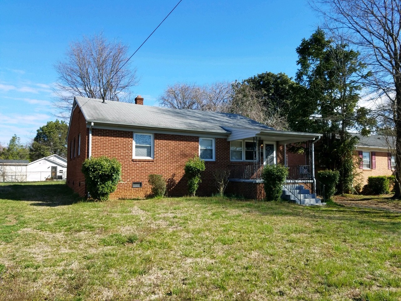 Greensboro House: 2117 Hunter Street