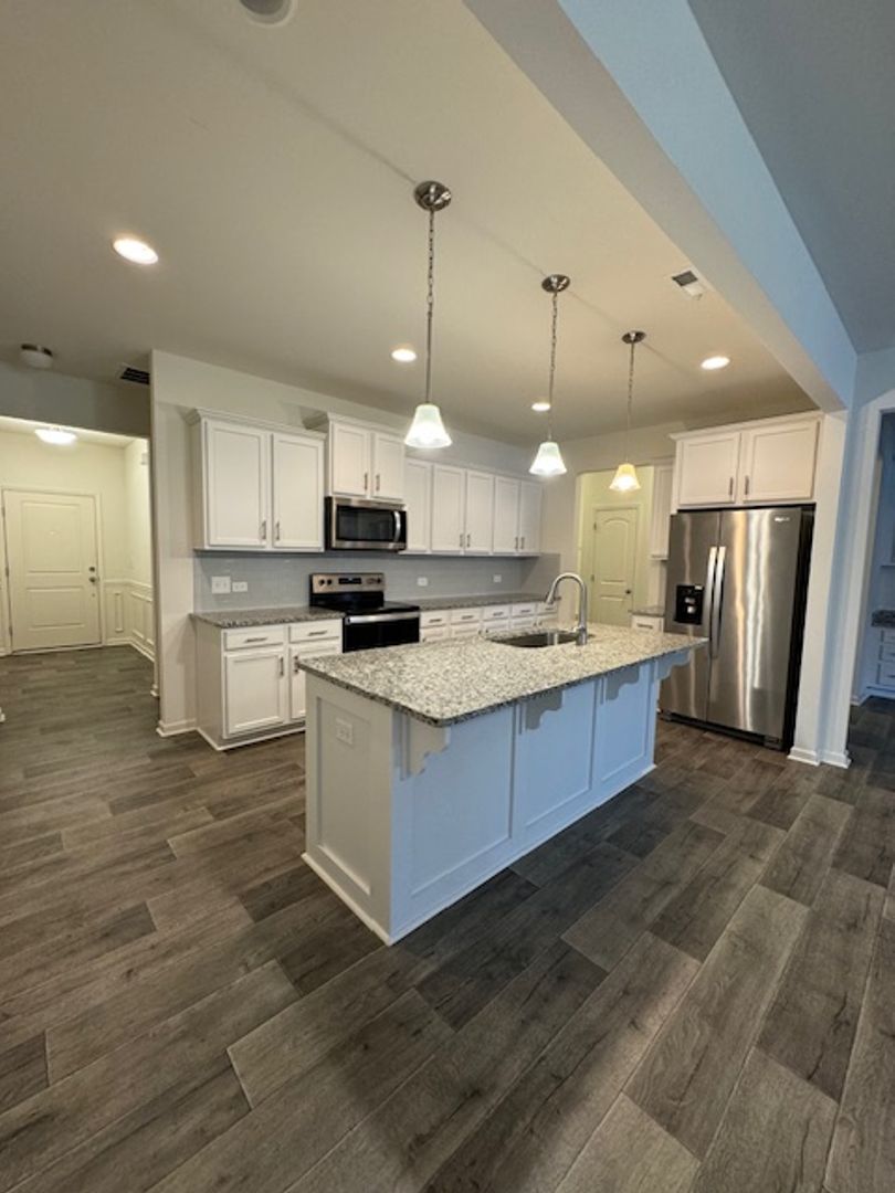 High Point House: 3513 Gardner Parson Point