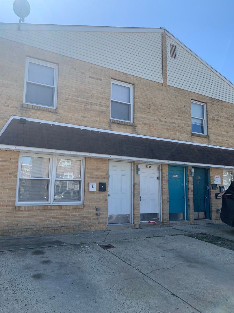 Philadelphia Apartment: 6335 Tulip St