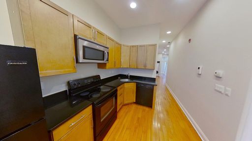 Spacious 3 bed 1 bath – photo 1