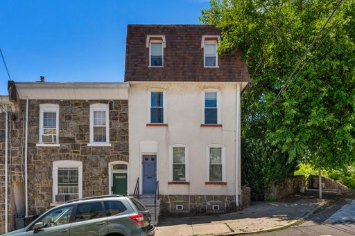 3 Bedroom House – 4134 Terrace St, Philadelphia, PA 19128-5012