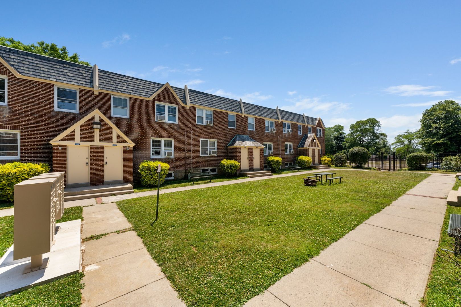 Philadelphia Apartment: 5346 Chew Ave