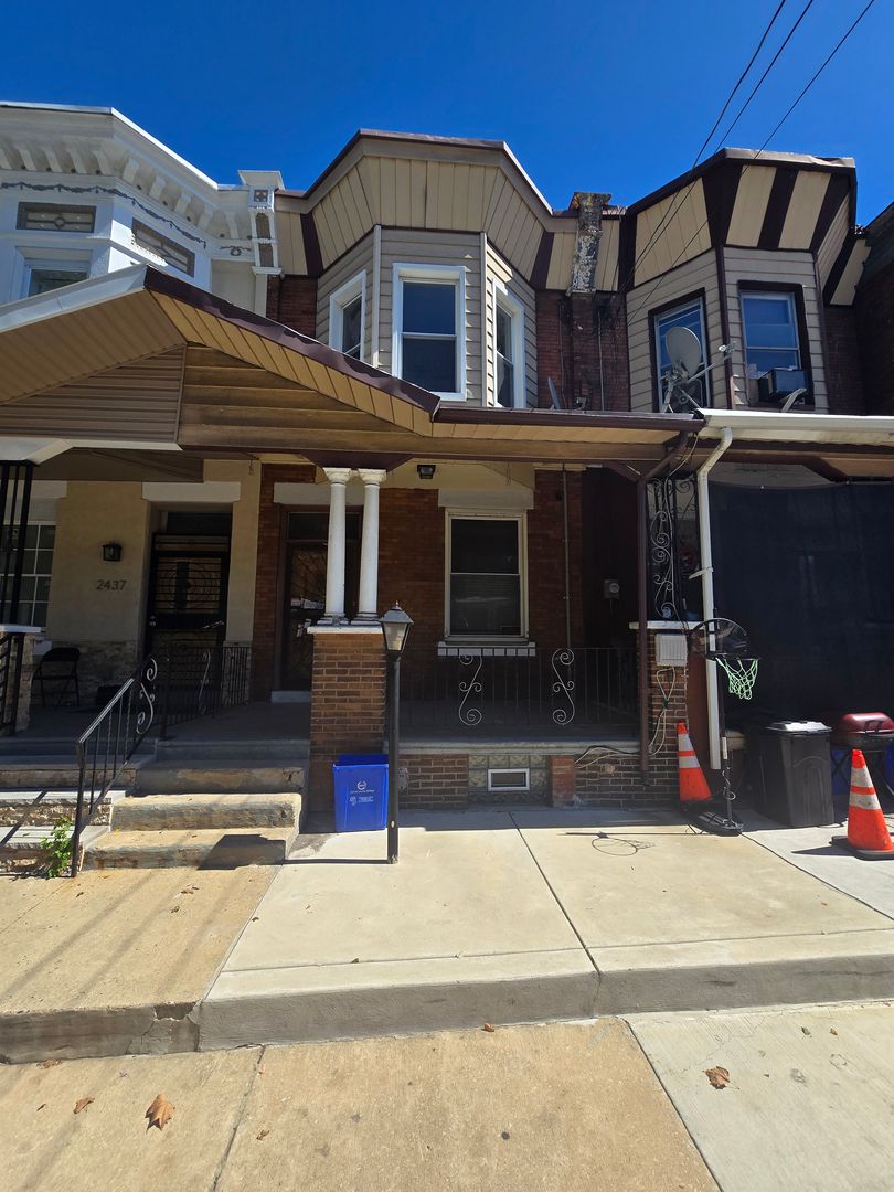 Philadelphia Apartment: 2435 N 25th  St