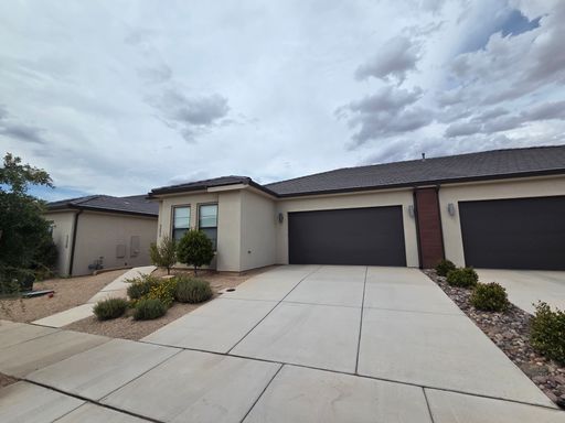 Fully Furnished Home in Sun River 55+ Community – photo 1