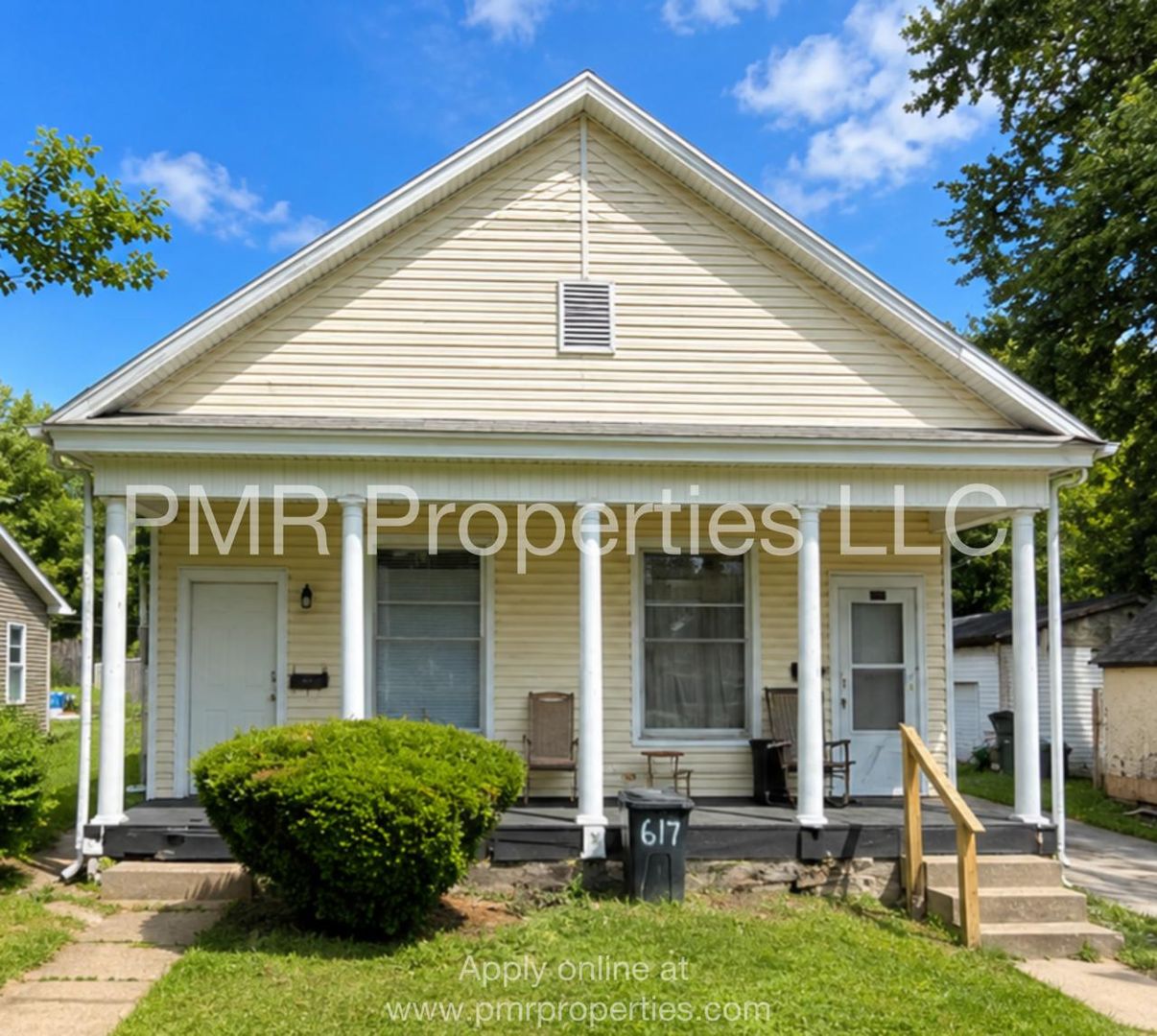 Saint Joseph Apartment: 615 East Highland Avenue