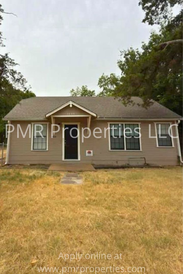 Lawton House: 1210 NW Taylor Ave
