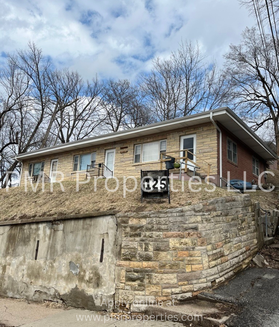 Council Bluffs Apartment: 125 Park Ave