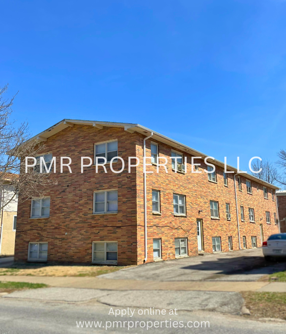 Council Bluffs Apartment: 217 S. 1st Street