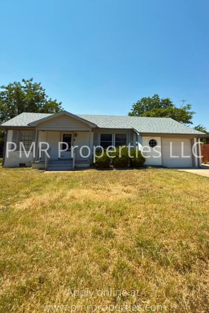 Lawton House: 2146 NW Lincoln Ave