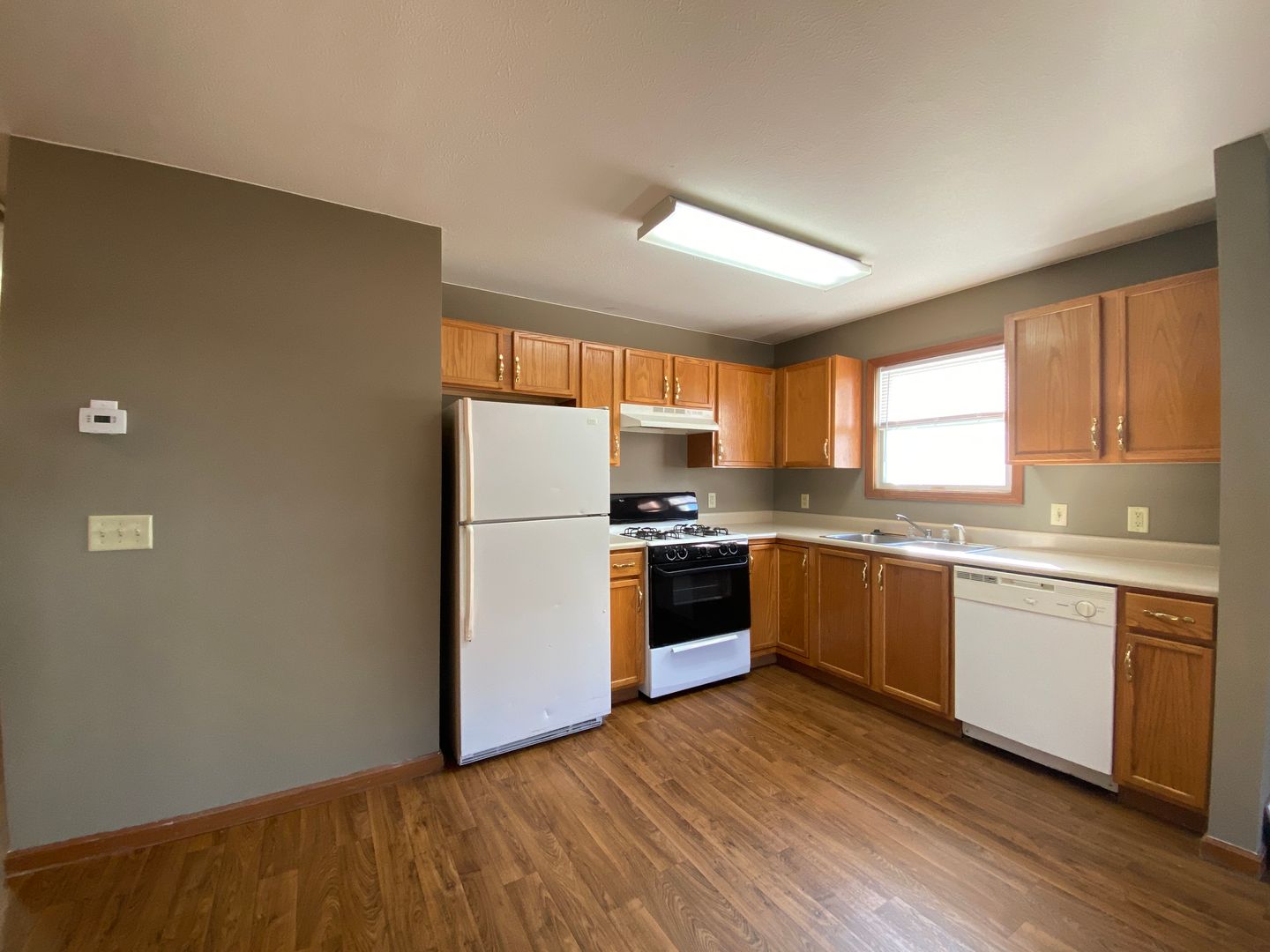 Nappanee Apartment: 218 Stonewall Court