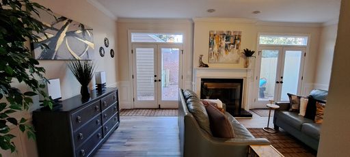 Gorgeous Furnished Three Bedroom Condo- Shorter/Long Term Leases Acceptable! – photo 1