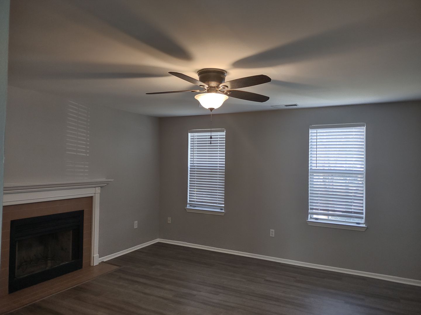 West Columbia House: 1183 Hulon Lane