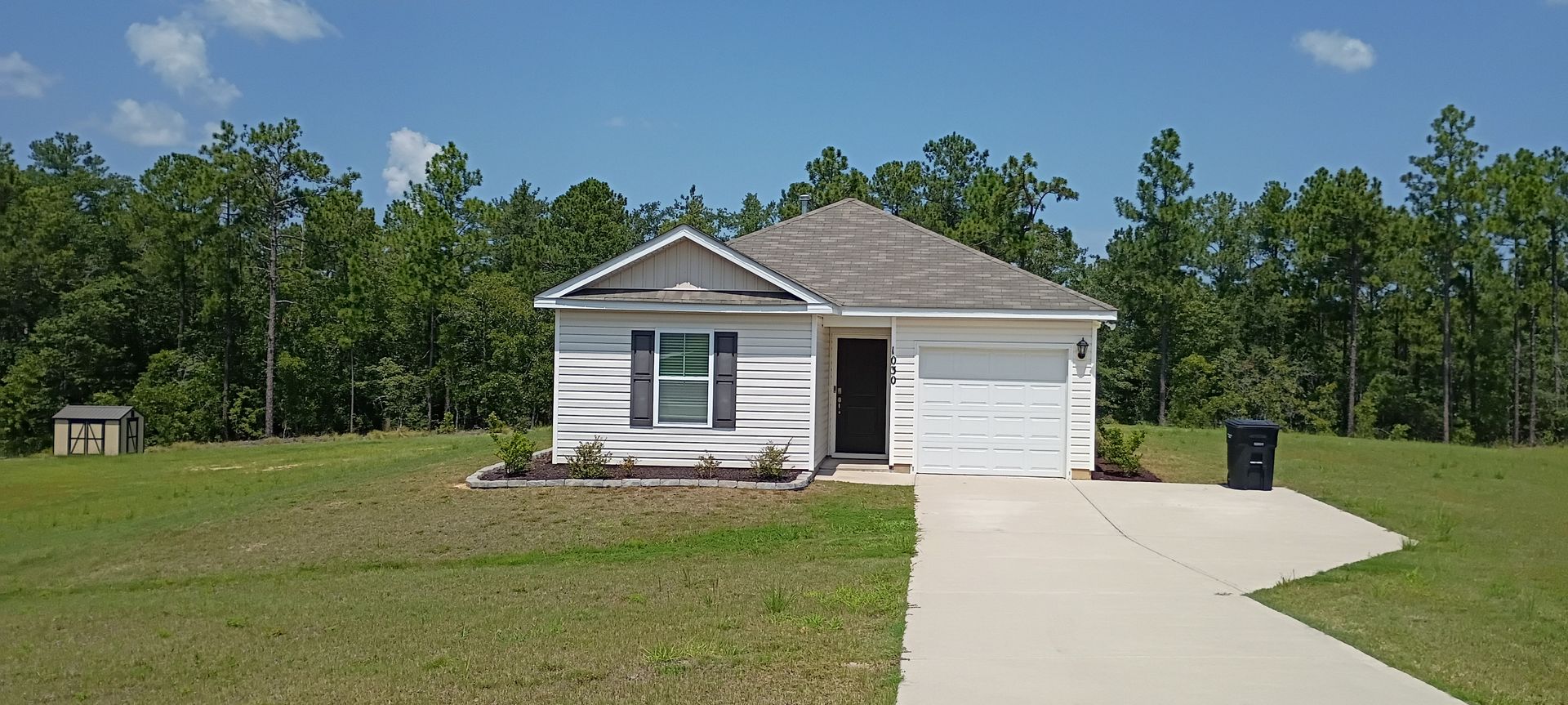 Lugoff House: 1030 McKittrick Dr
