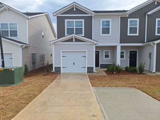 Remarkable 3 bd and 2.5 ba Townhome with Great Amenities and Close to Fort Jackson!