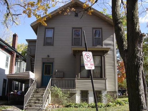 ** SUMMER SPECIAL--ONE MONTH FREE**Welcome to 502 N State Unit 3! – photo 1