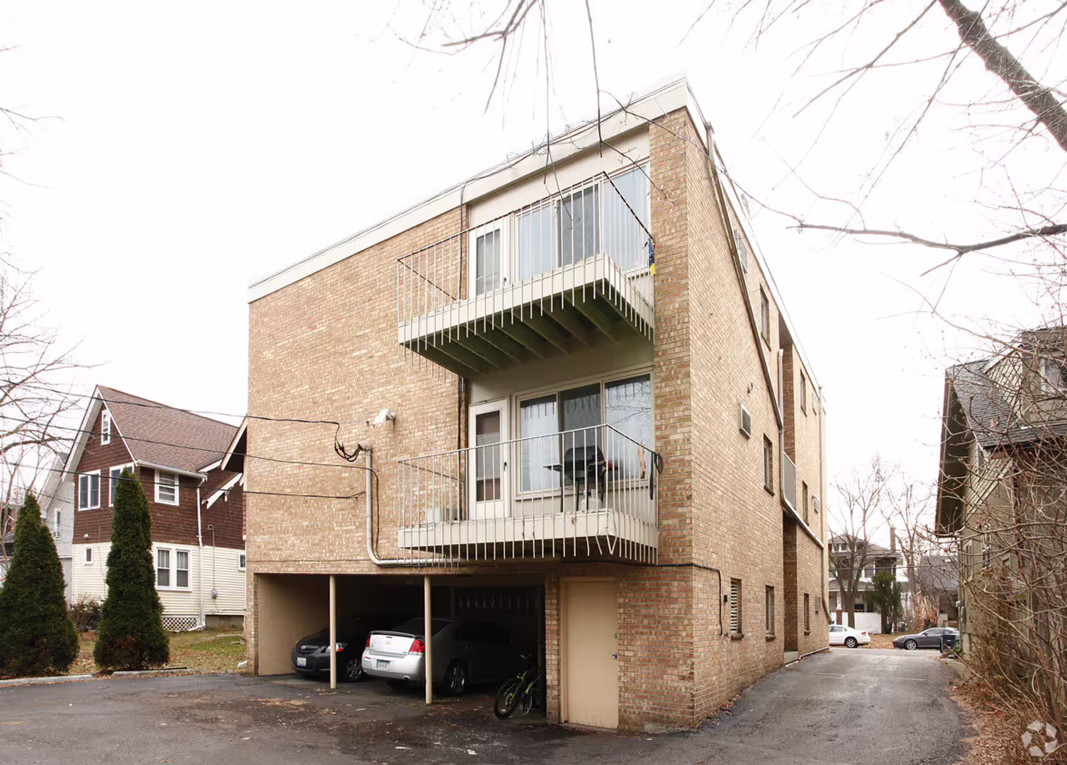 Ann Arbor Apartment: 913 Dewey