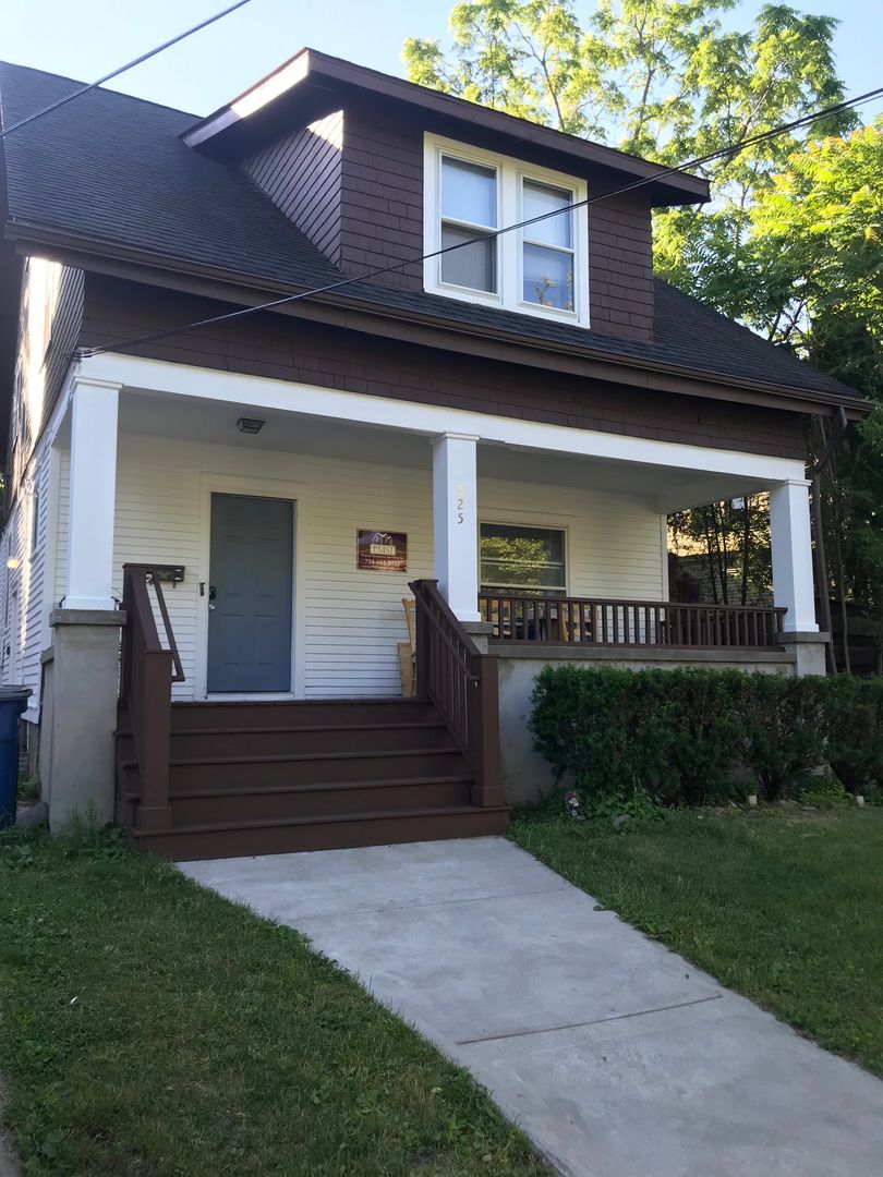 Ann Arbor House: 525 Linden St.