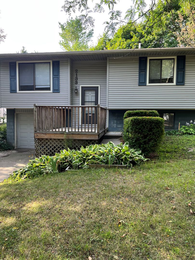 Ann Arbor House: 2133 Fair St.