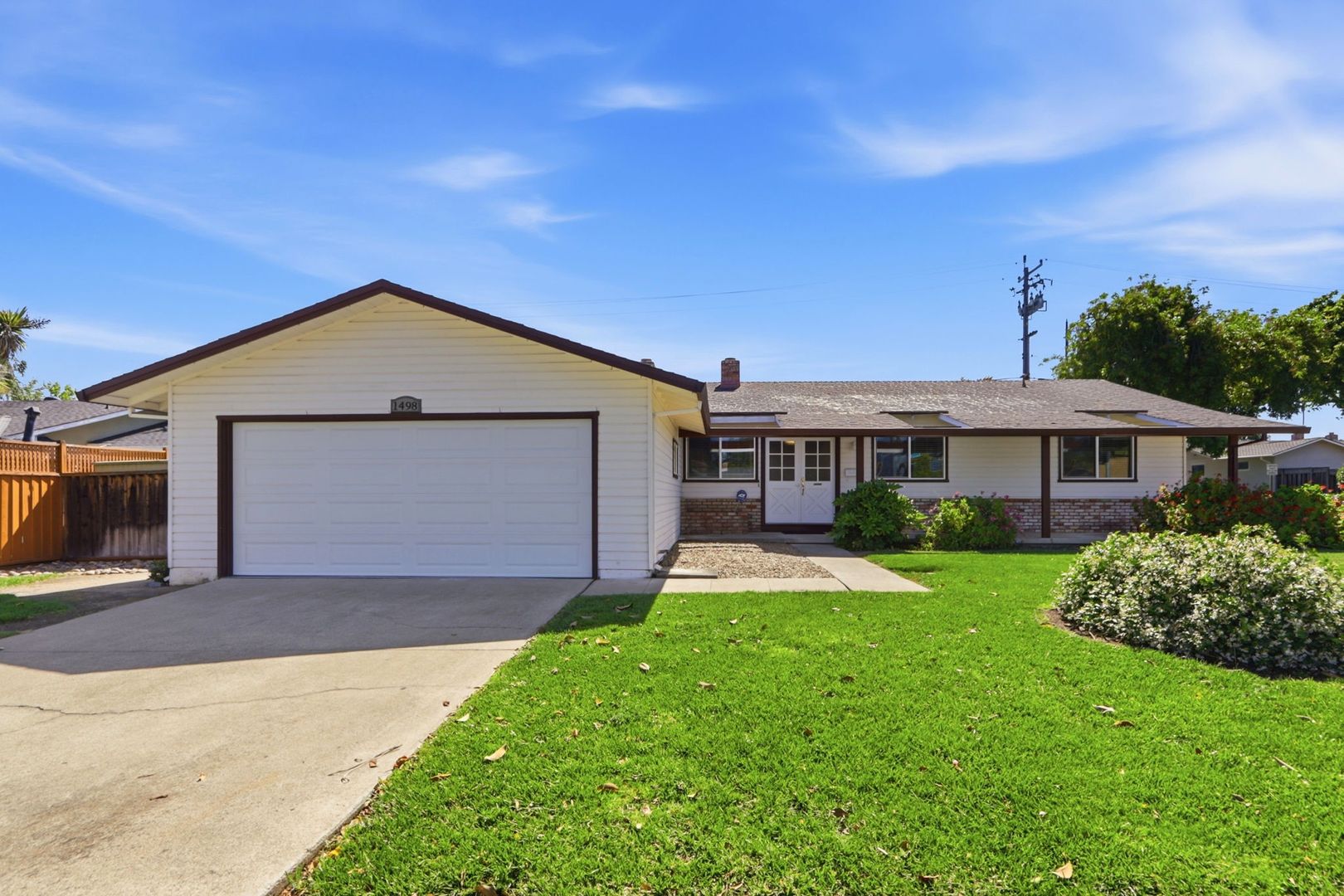 Sunnyvale House: 1498 S Mary Ave