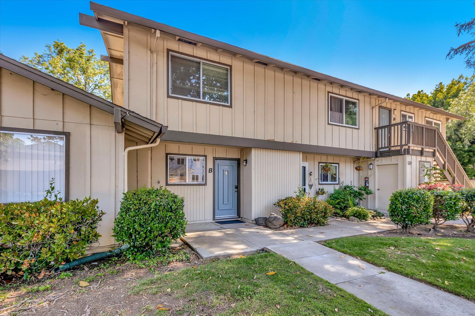 Mountain View Townhome: 122 Flynn Ave Apt B