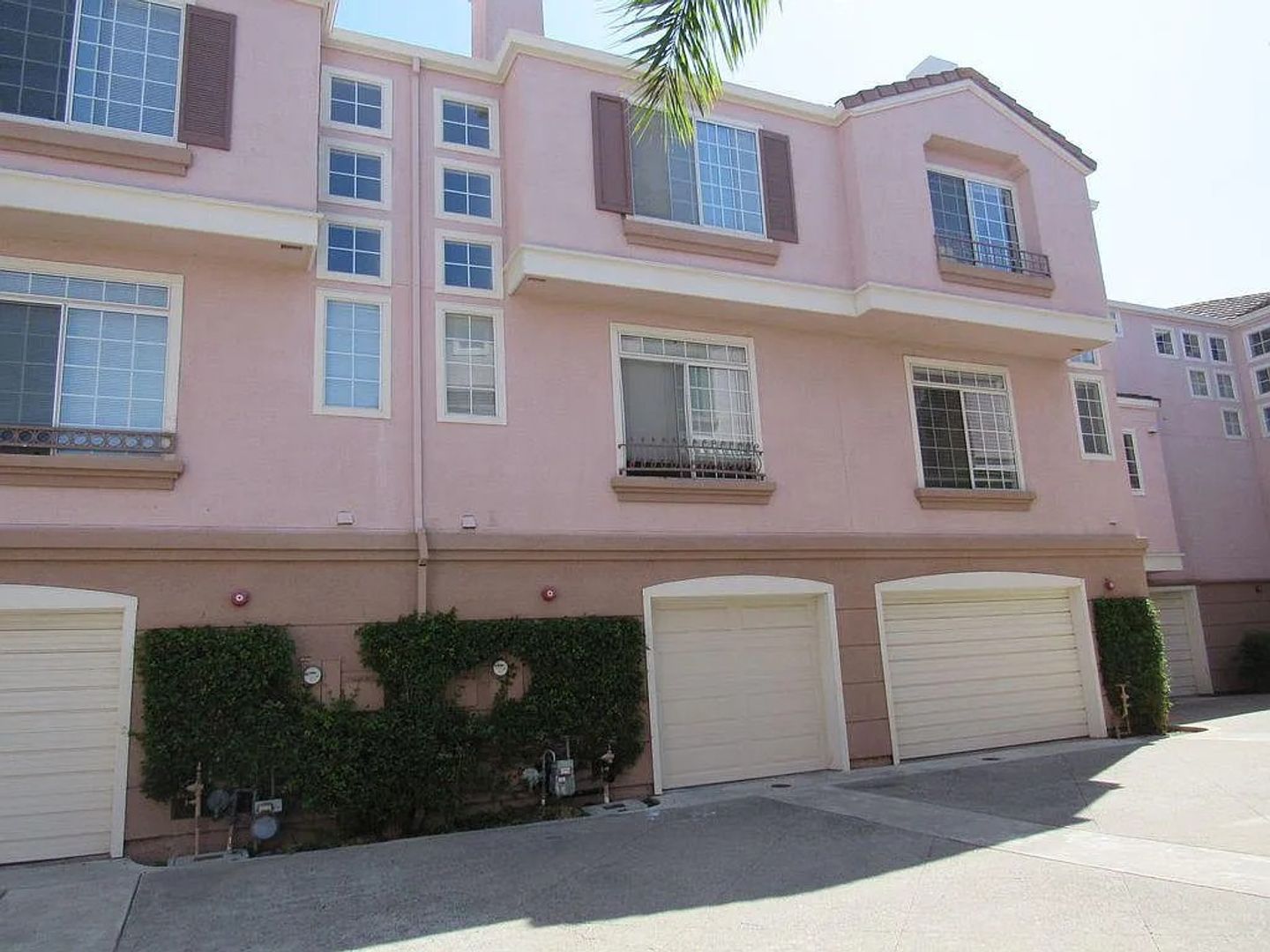 Milpitas House: 1480 Los Buellis Way