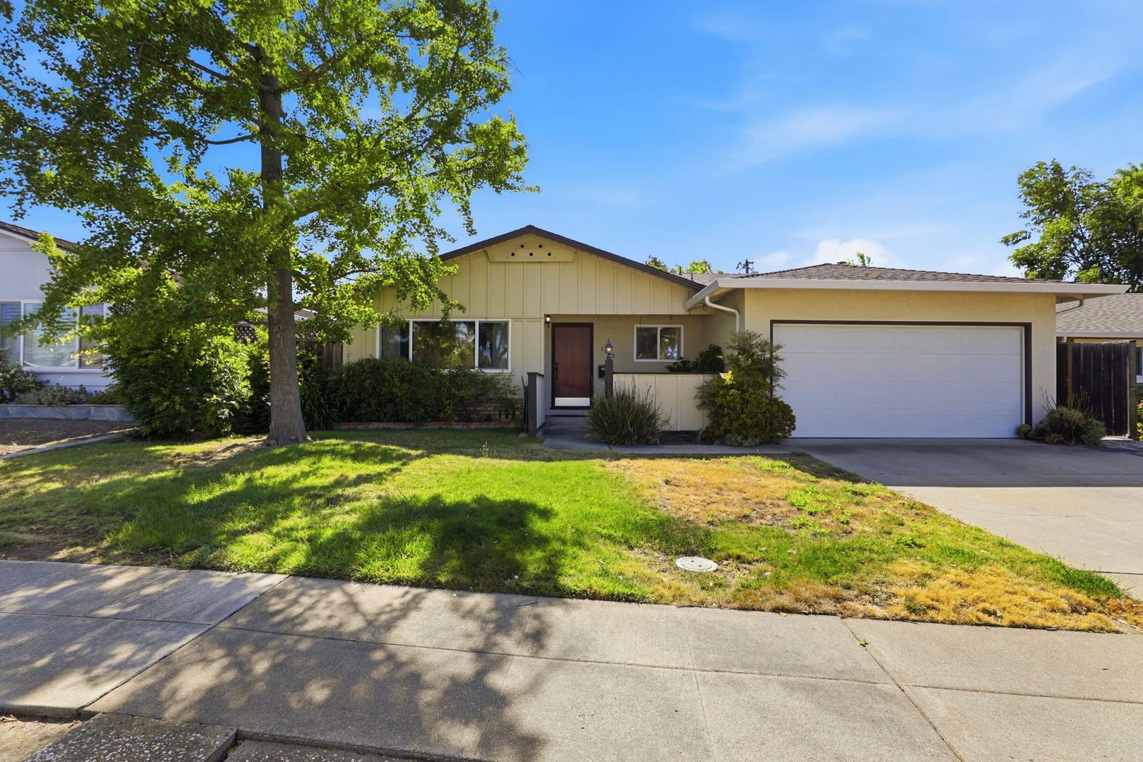 Sunnyvale House: 1563 Murre Ln