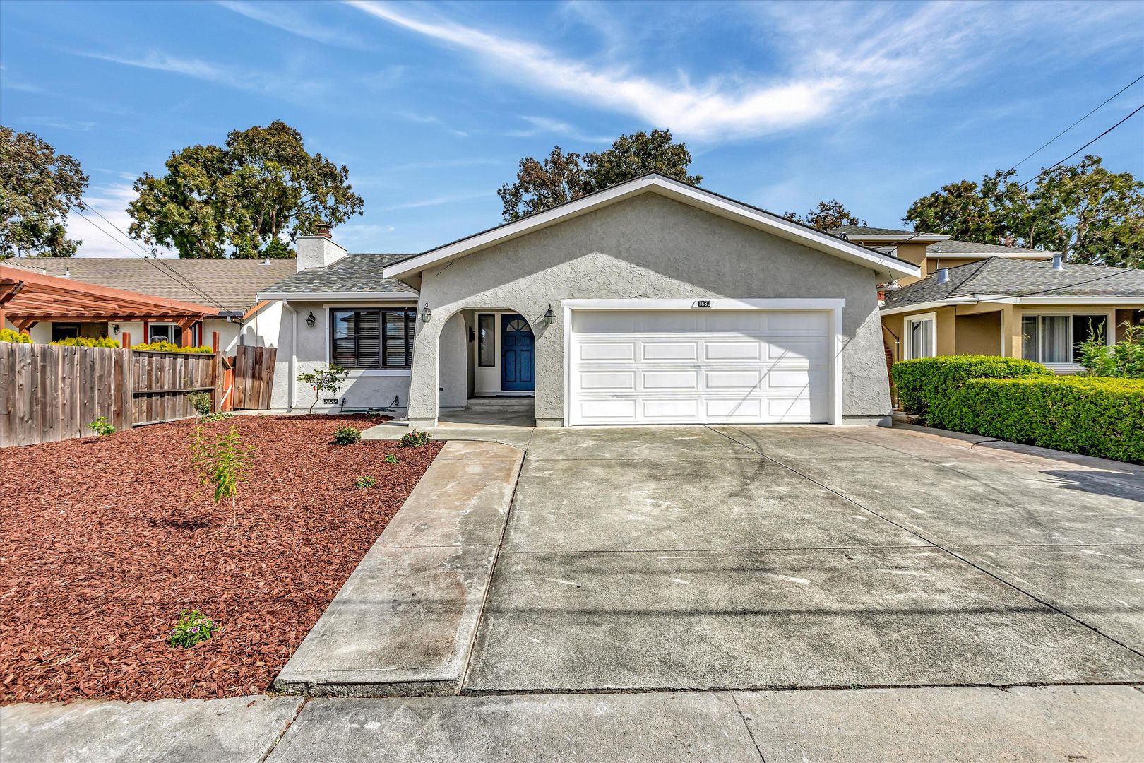 Santa Clara House: 1680 Chestnut St