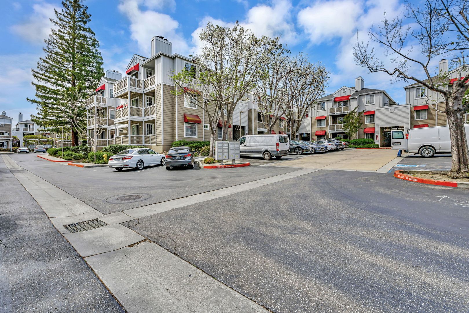 Sunnyvale Condo: 250 Santa Fe Ter Apt 111