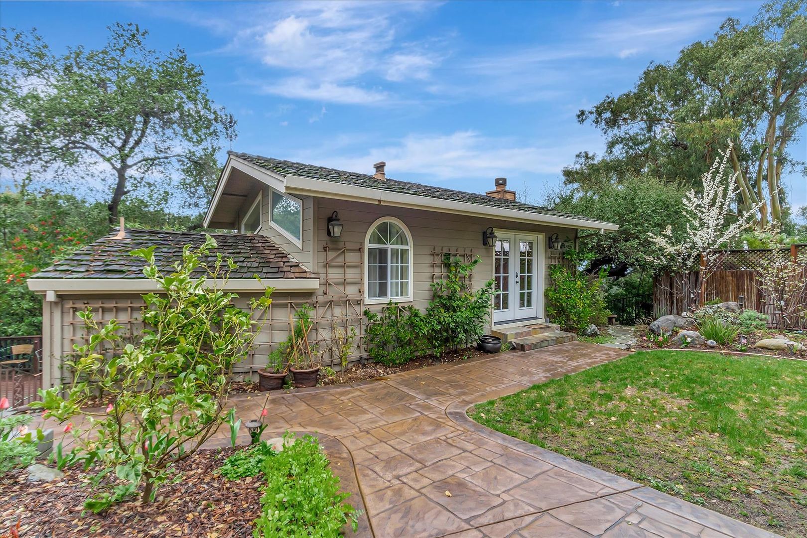 Los Gatos House: 16101 Matilija Dr.