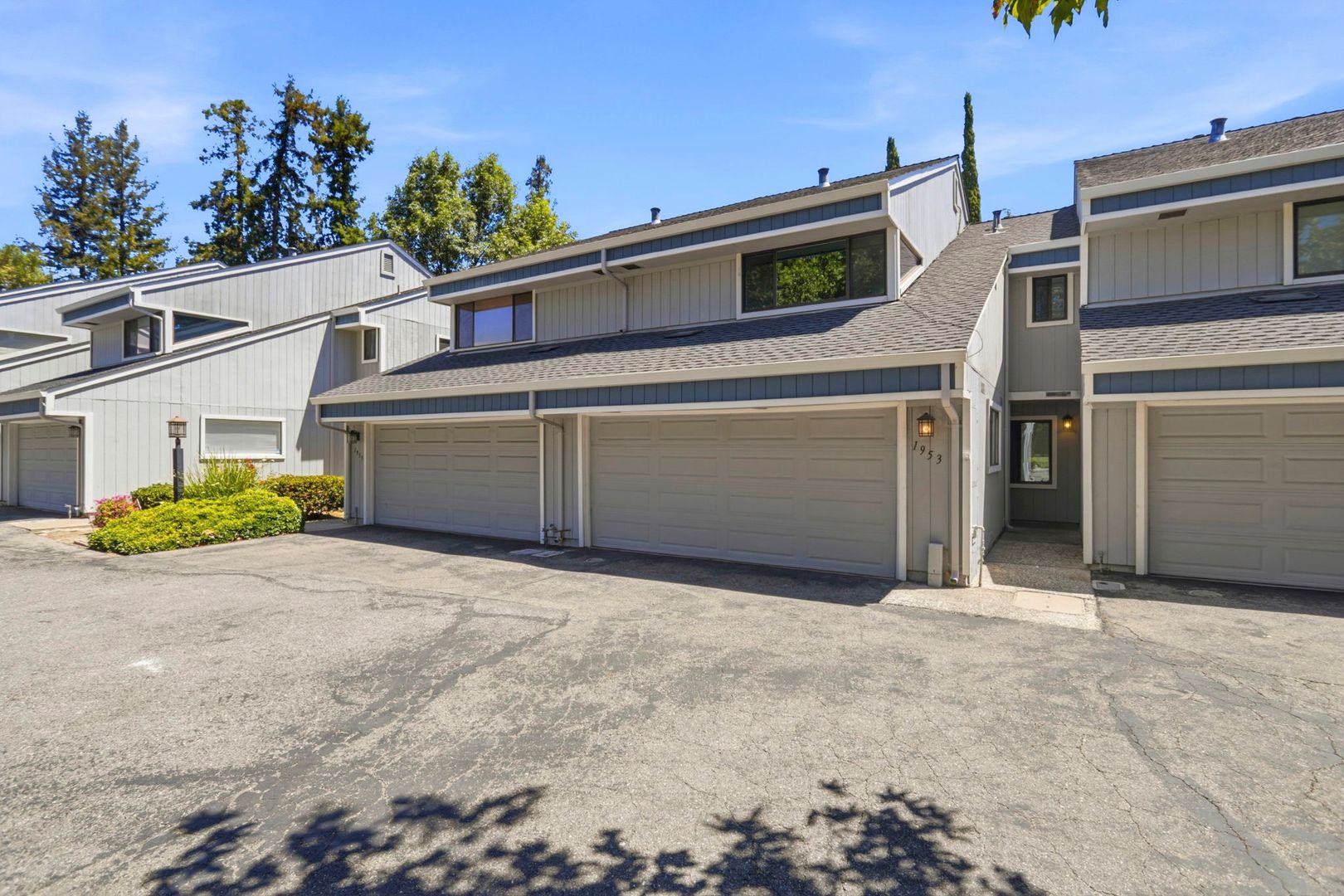 Campbell Townhome: 1953 Dry Creek Rd.