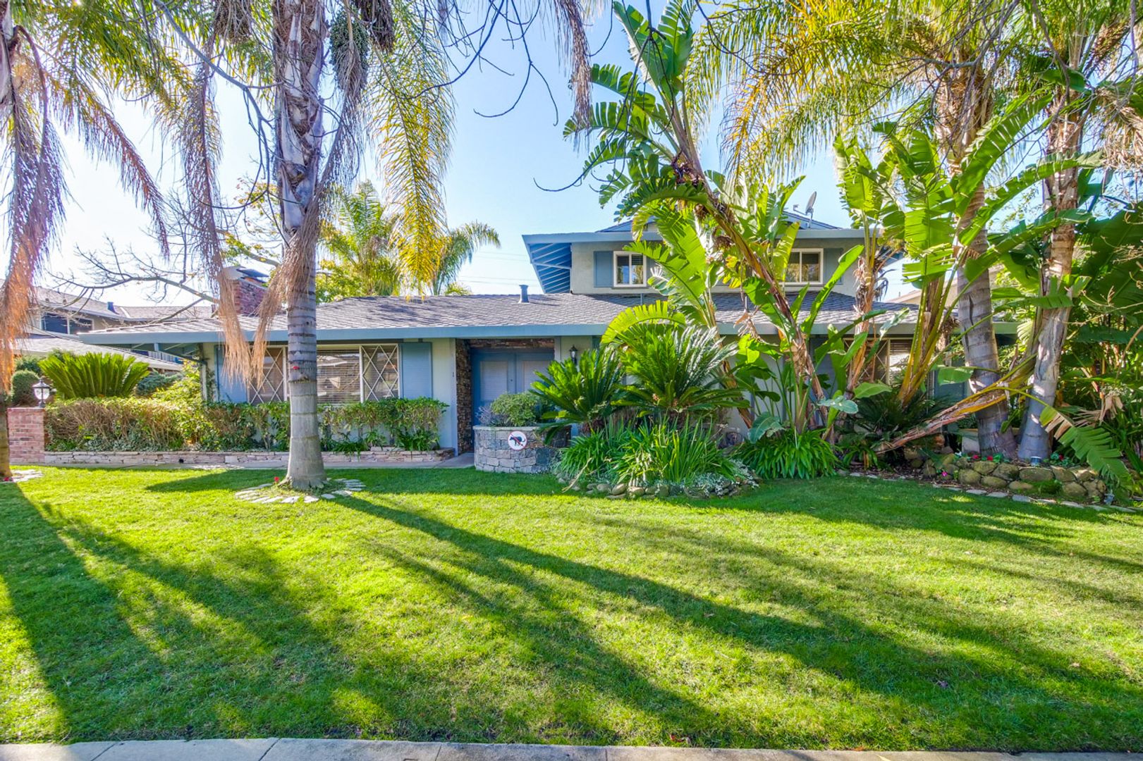 Los Gatos Apartment: 920 Castlewood Dr