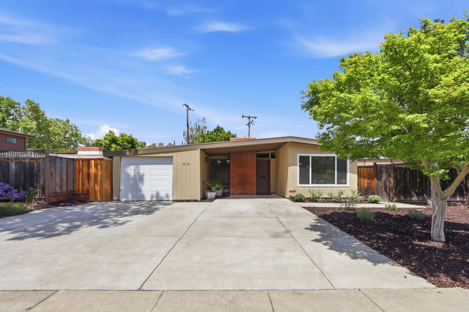 Santa Clara House: 3035 Mauricia Ave