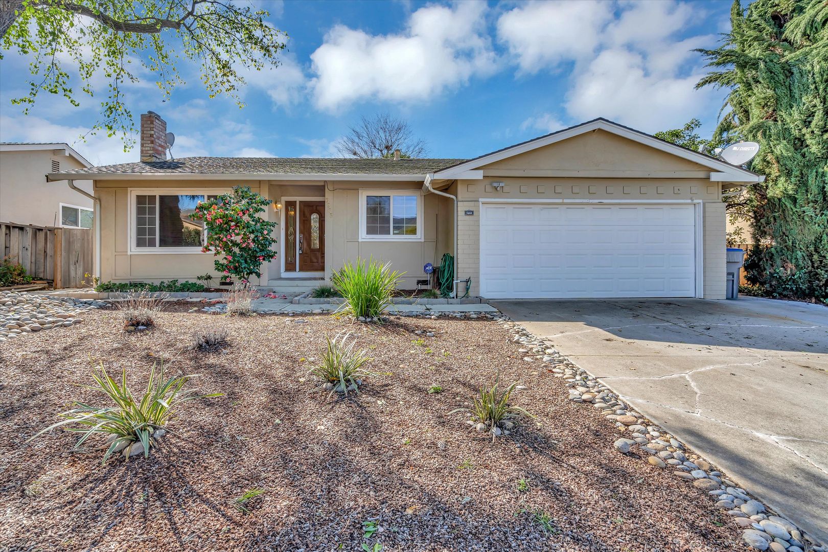 San Jose House: 5263 Knights Est