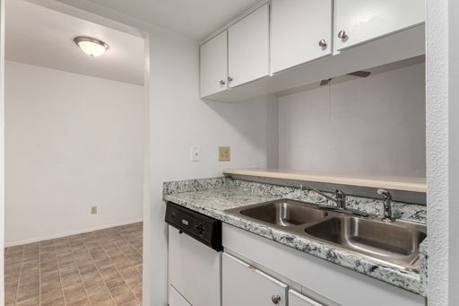 Eastside 1 Bedroom Condo – photo 1