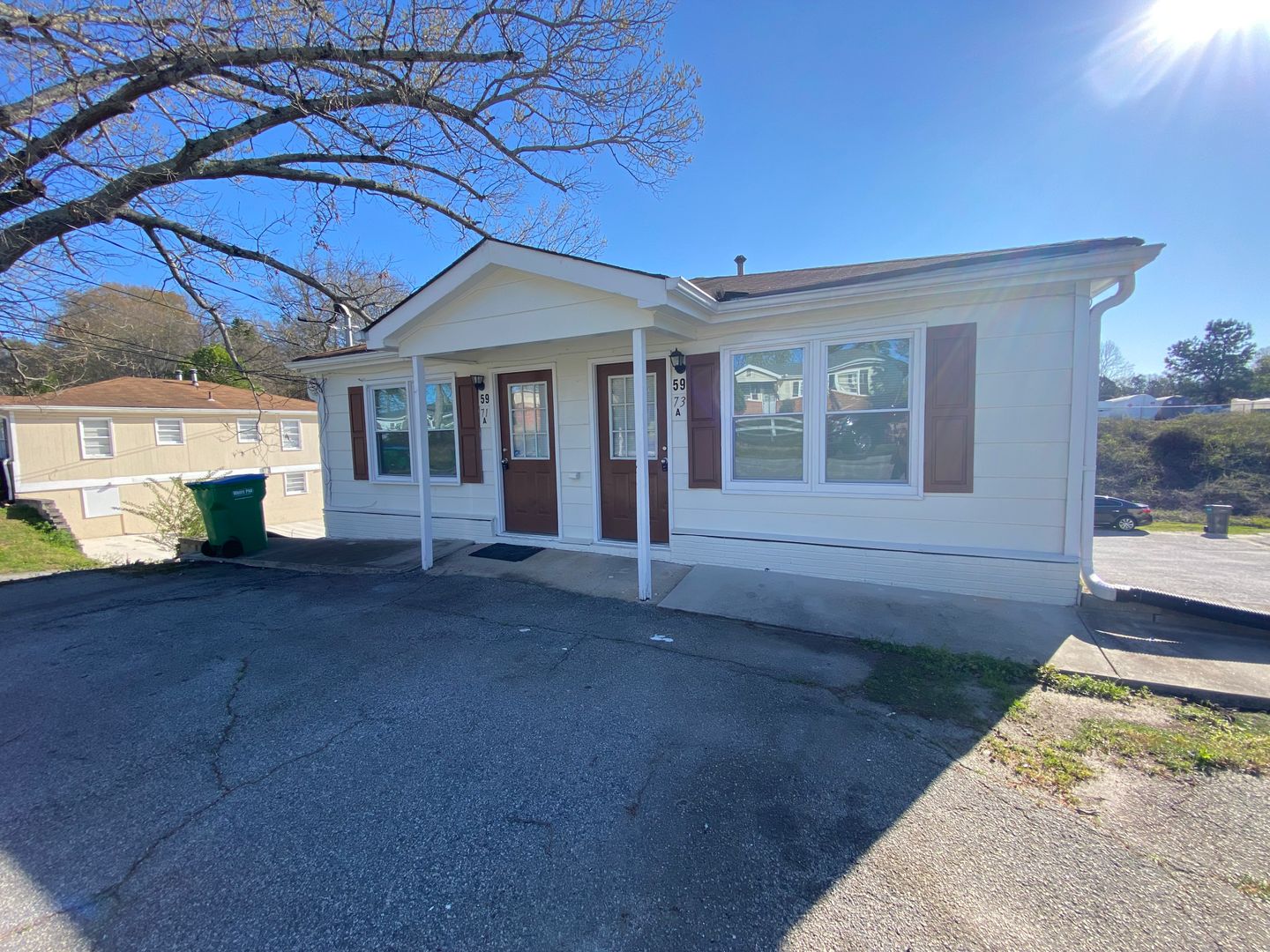 Austell Apartment: 5971 5973 Peco Lane