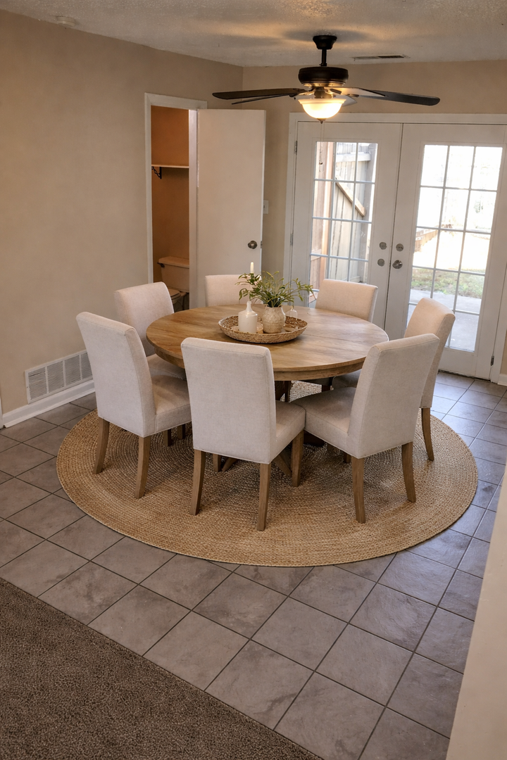 Austell Townhome: 2100 Lenoa Lane