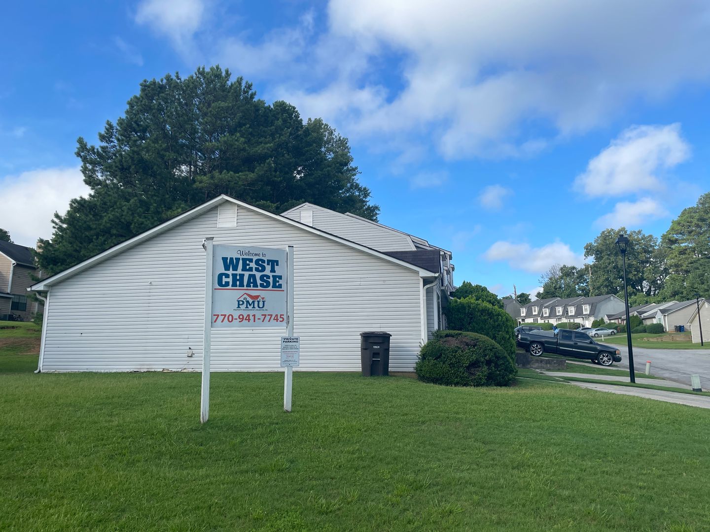 Douglasville Apartment: 8845 West Hills Court
