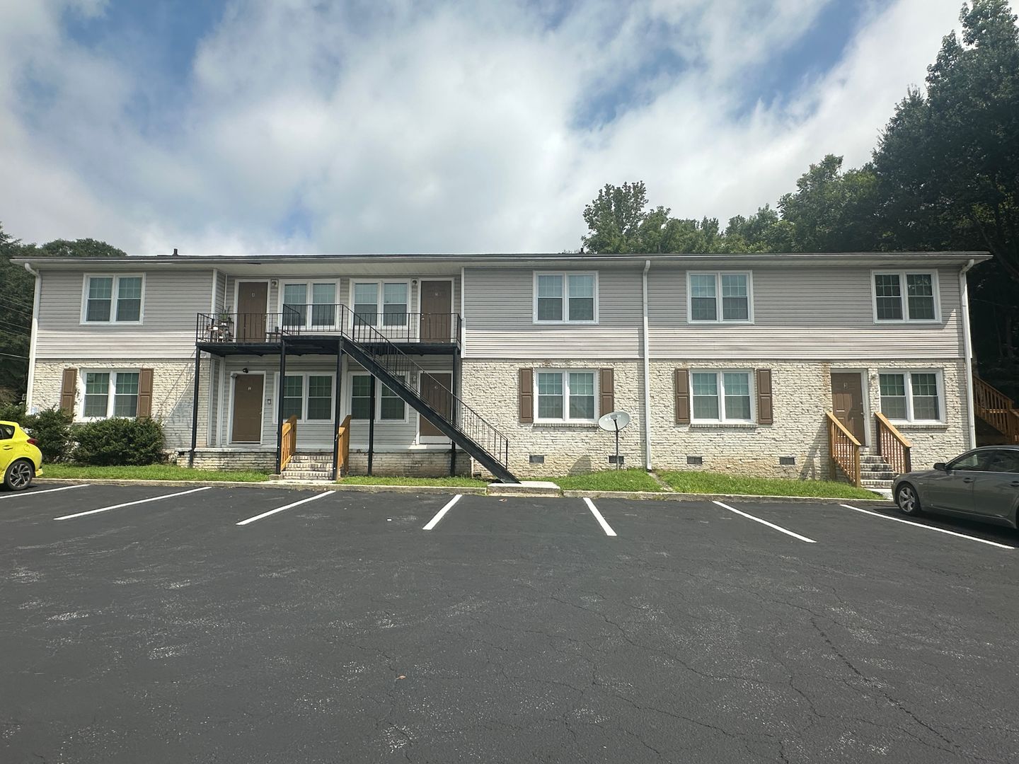 Austell Apartment: 2990 Line Street