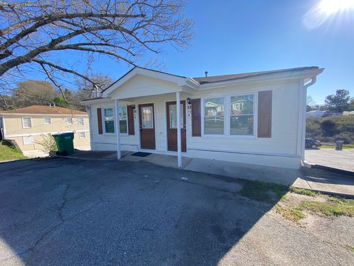 Great 1 Bedroom Duplex is Located in the Heart of Austell – photo 1