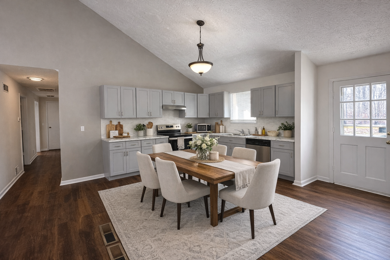 Douglasville House: 1972 Riverside Parkway