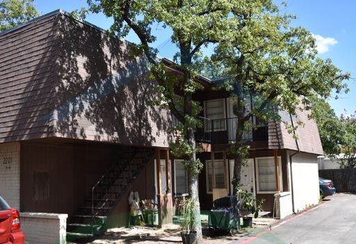 COMING SOON! ***MOVE IN SPECIAL $500 OFF ON THE FIRST FULL MONTH'S RENT*** 2-bedroom, 1.5-bathroom apartment located in the heart of Arlington – photo 1
