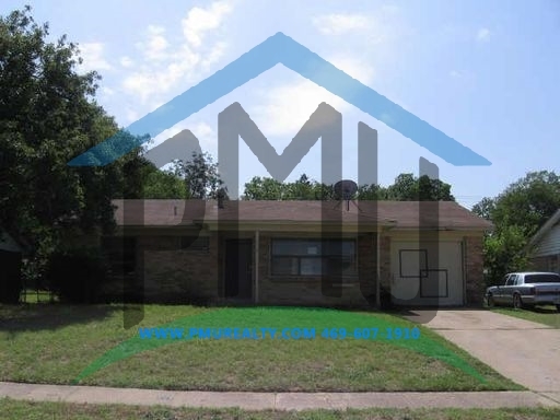 Dallas House: 846 Bluewood Dr