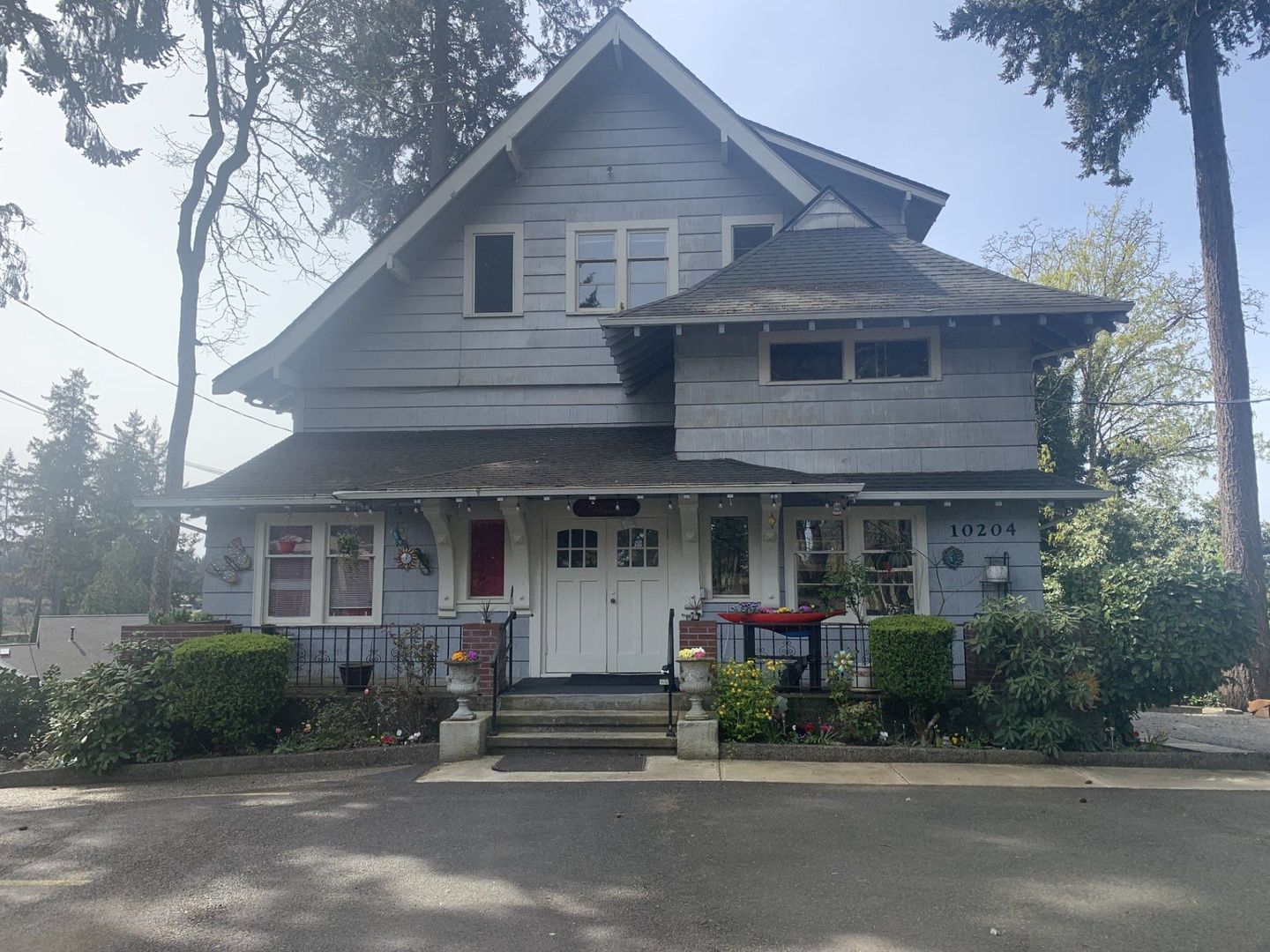 Lakewood Apartment: 10204 DeKoven Drive SW