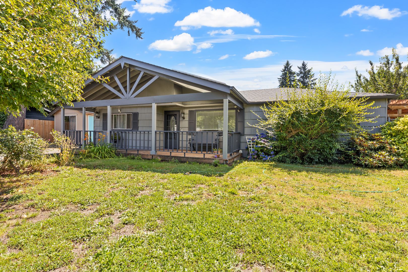 Lacey Apartment: 14th Way SE