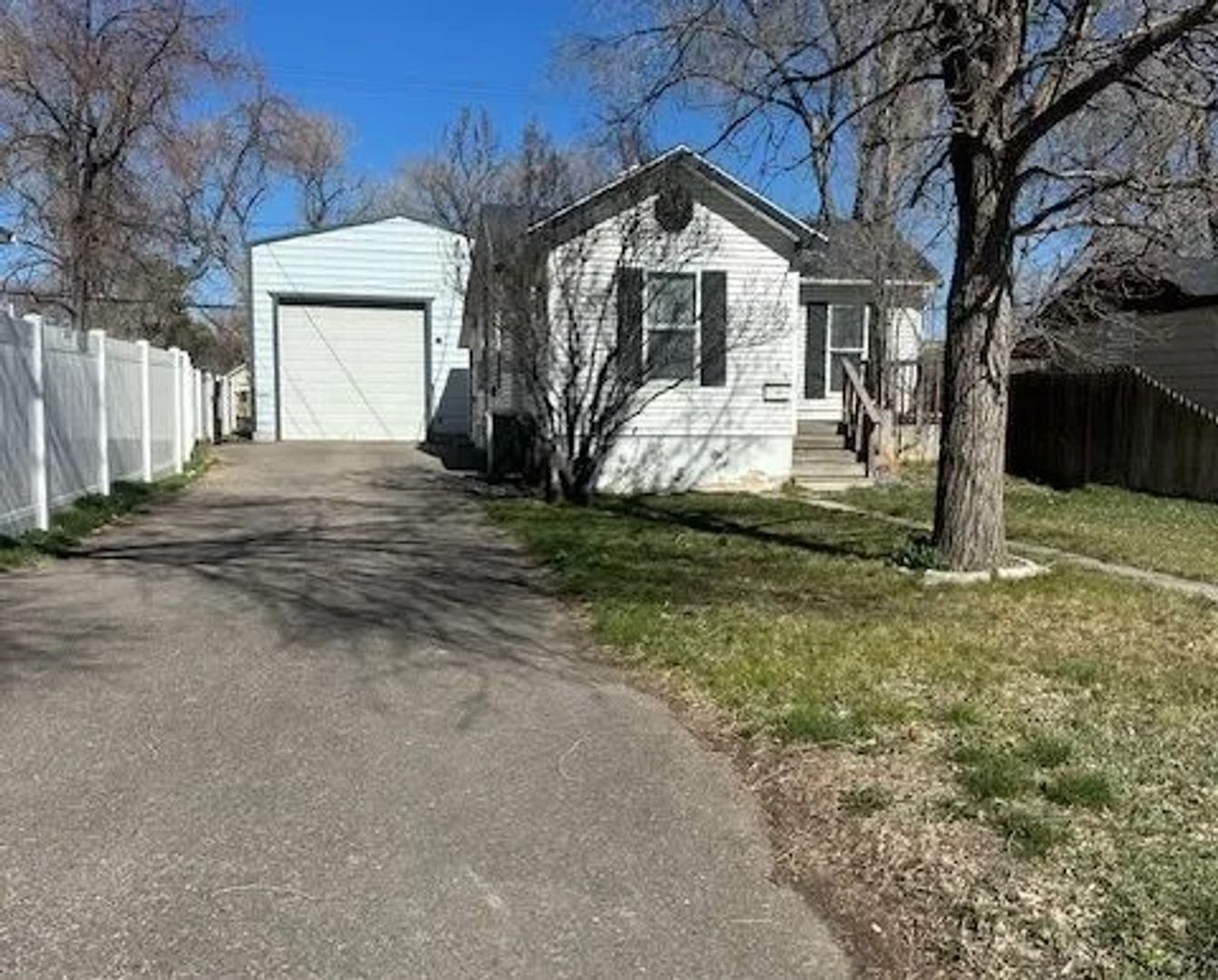 Pocatello House: 726 N 11th