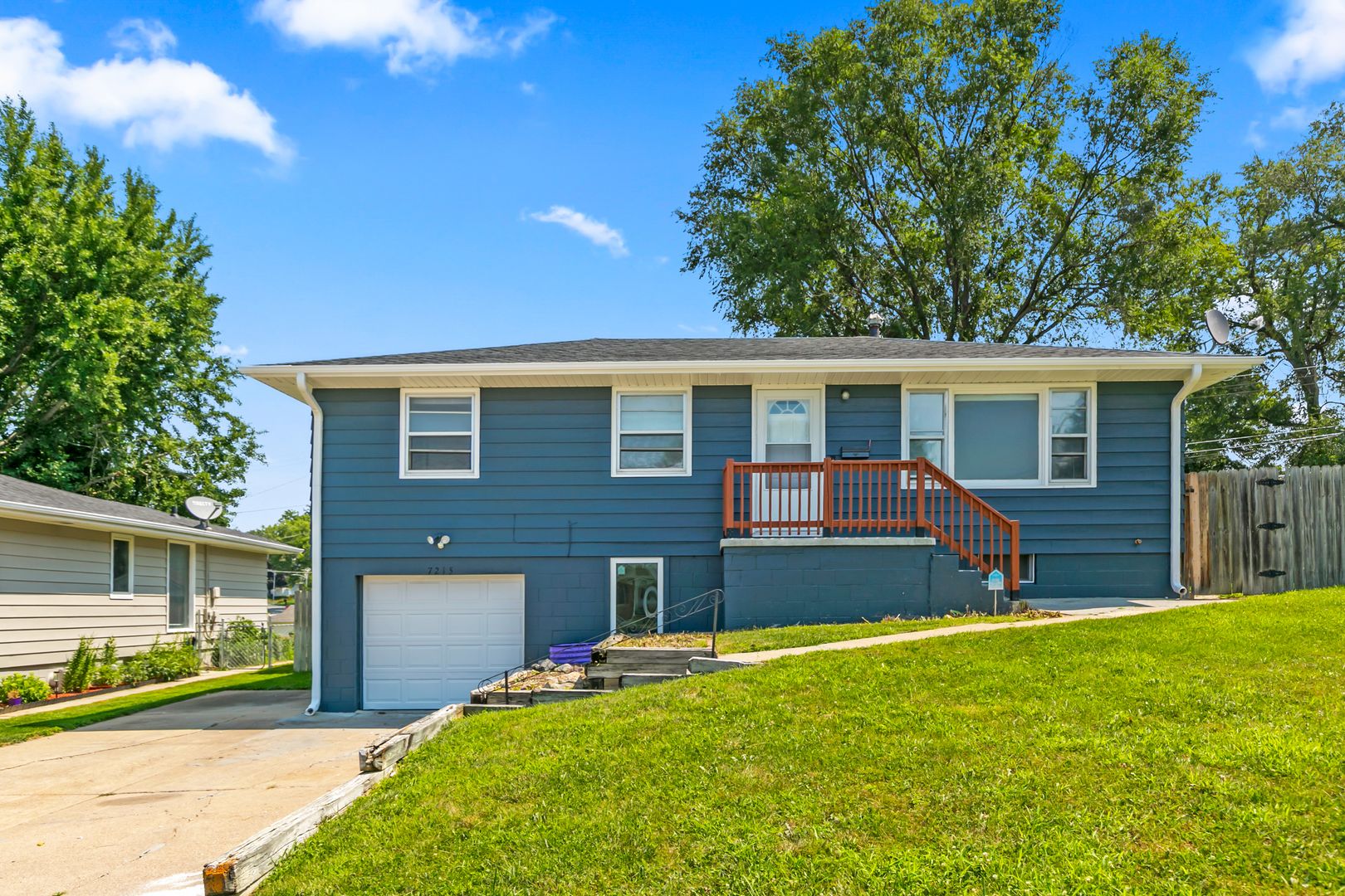 Bellevue House: 7215 S. 41st. Ave.