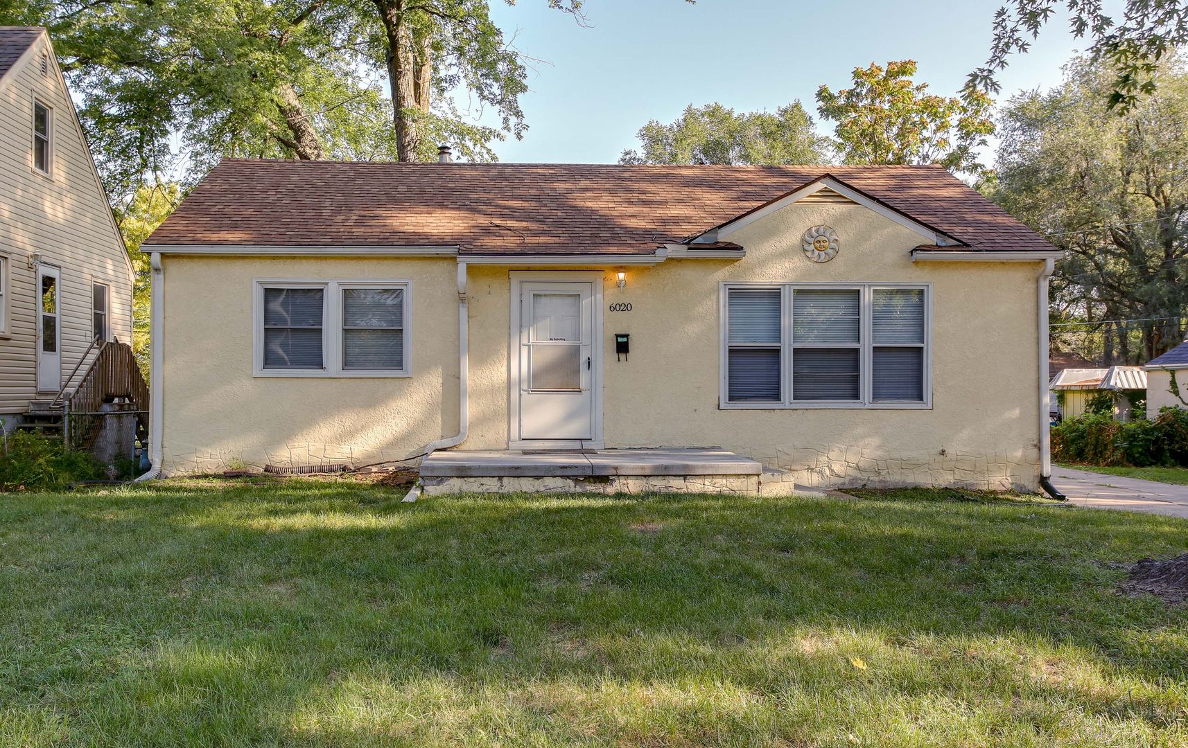 Omaha House: 6020 Franklin St.