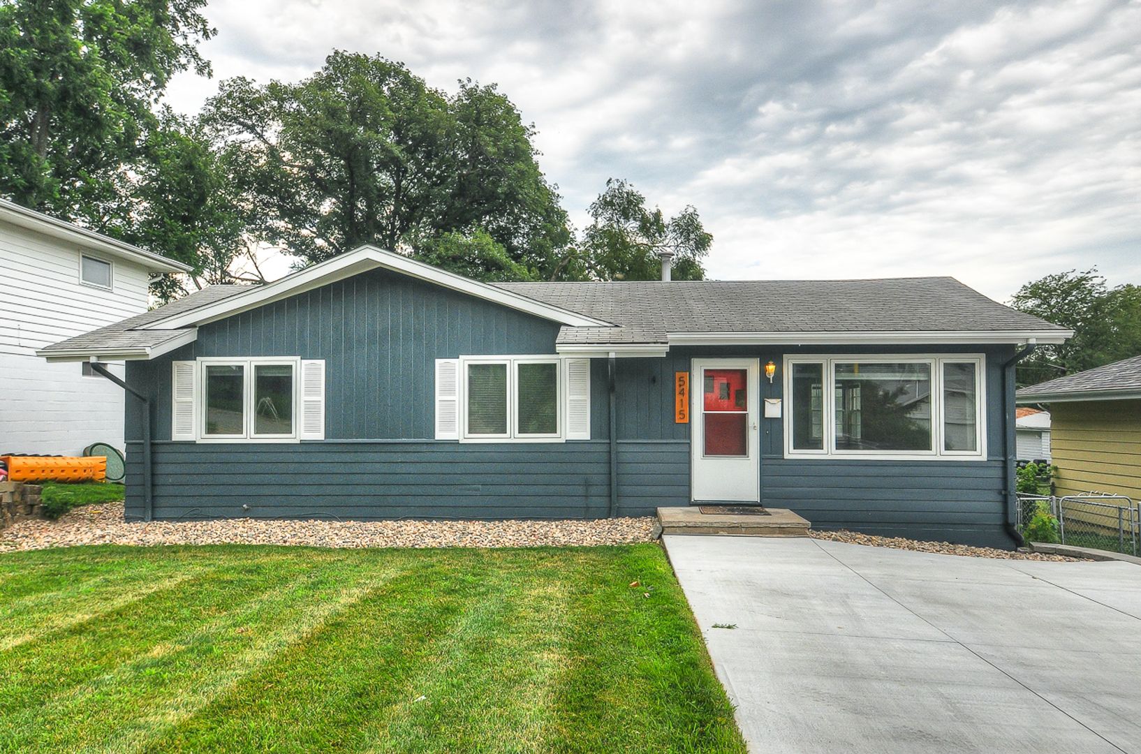 Omaha House: 5415 Poppleton Ave.