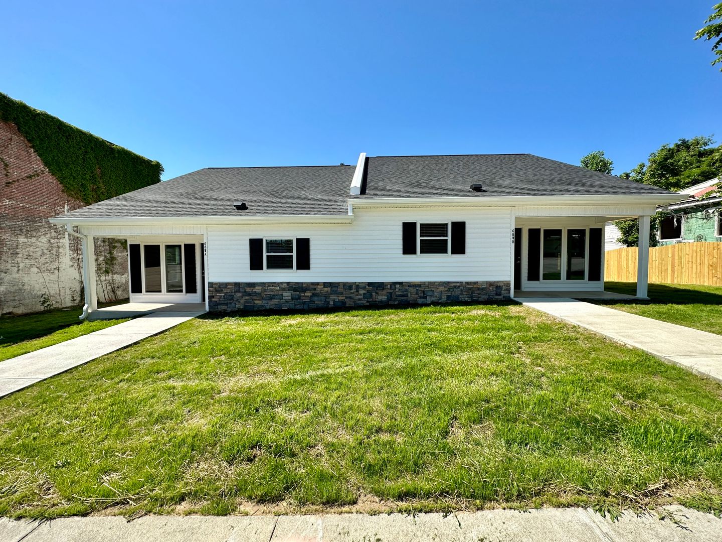 Alberta Apartment: 68 W. First Ave