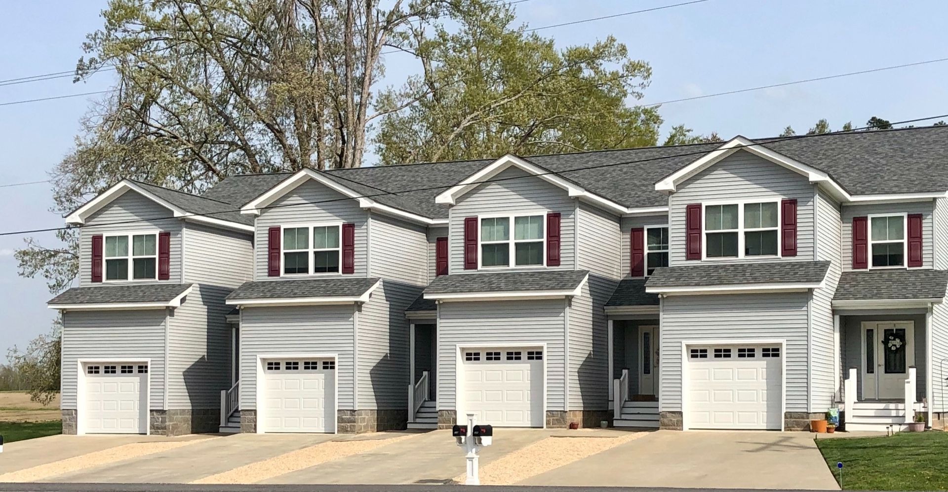 Kenbridge House: 112 N. Maple Lane